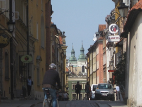 Stadsbild från en gata i Warsawa.