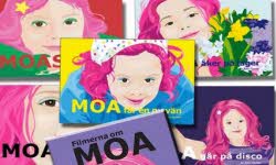 Böcker och filmer med Moa, en tjej med rosa hår, på framsidan.
